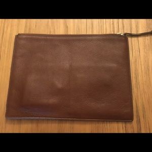 Fossil envelope clutch
